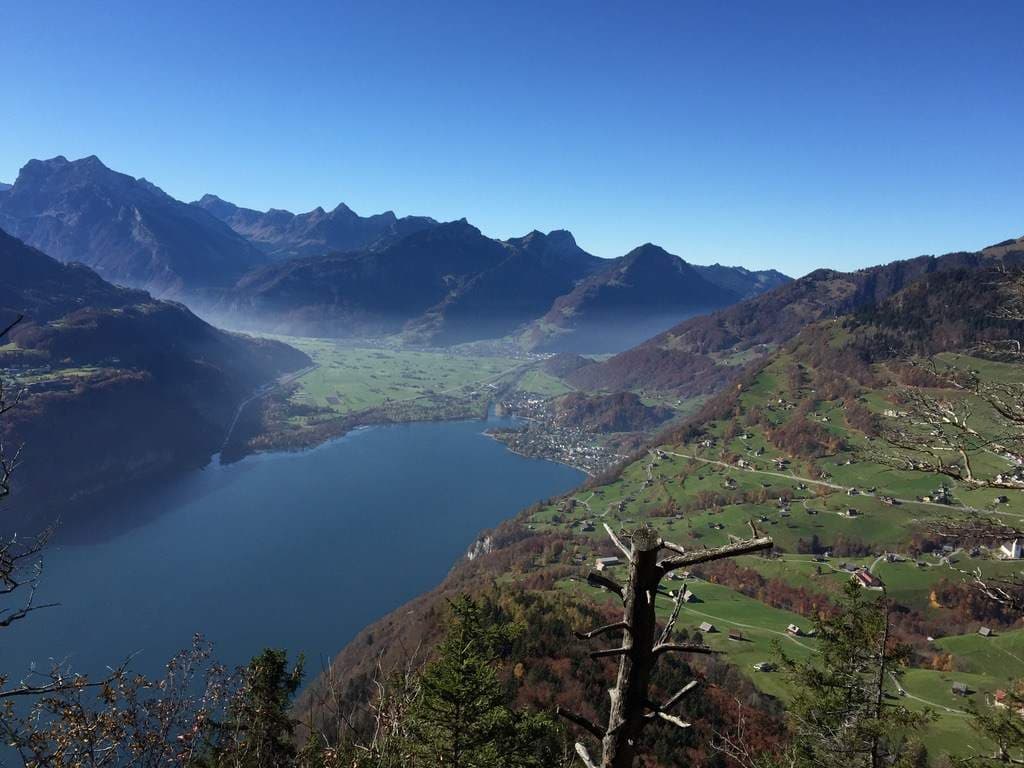 Paesaggio montano svizzero